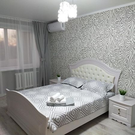 Вип 1Комн Айтиева 70 Uralsk Zewnętrze zdjęcie