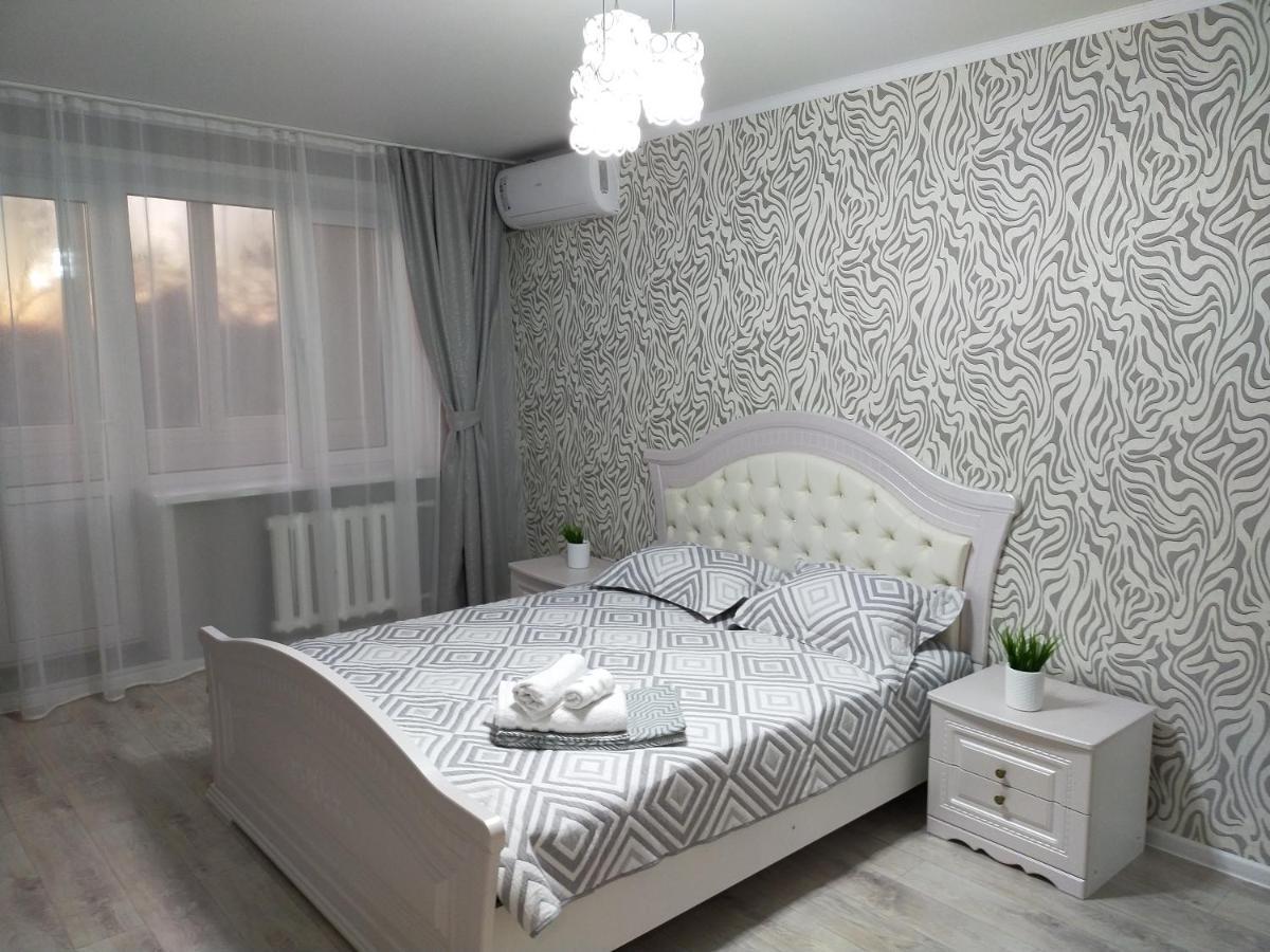 Вип 1Комн Айтиева 70 Uralsk Zewnętrze zdjęcie